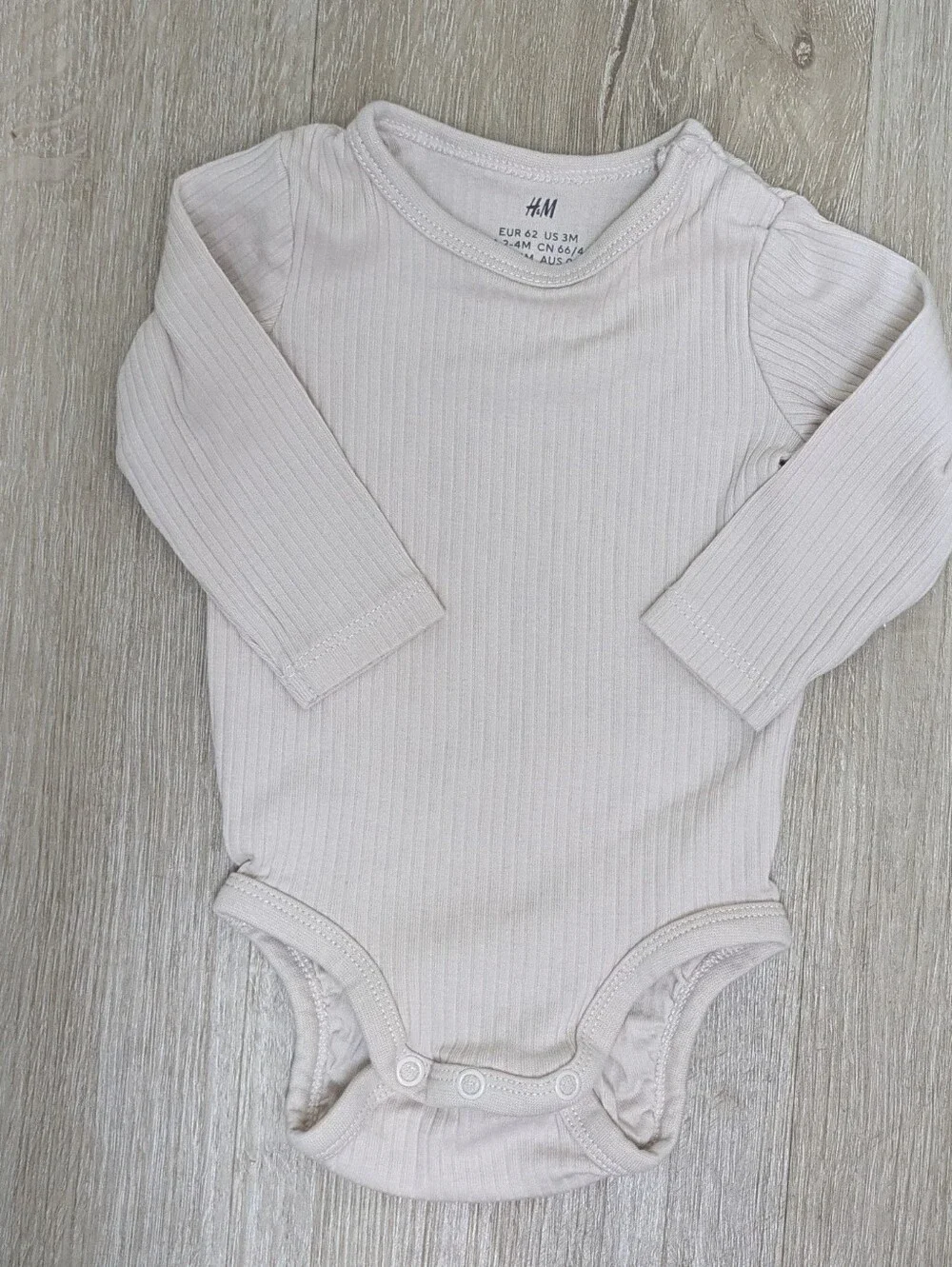 H&M Baby Gender Neutral Beige Long Sleeve And Pants Set 3 Month